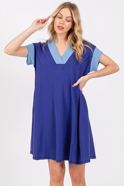 Ces Femme V-Ausschnitt Kurzarmkleid mit Kontrastbesatz