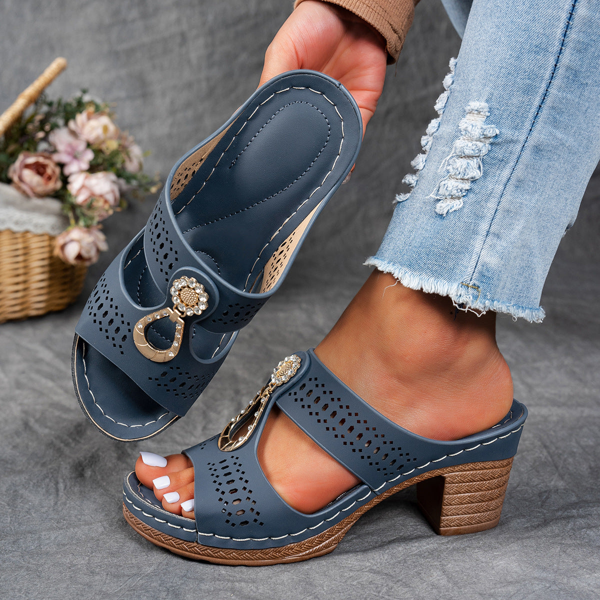 Sandales à talons orthopédiques avec strass